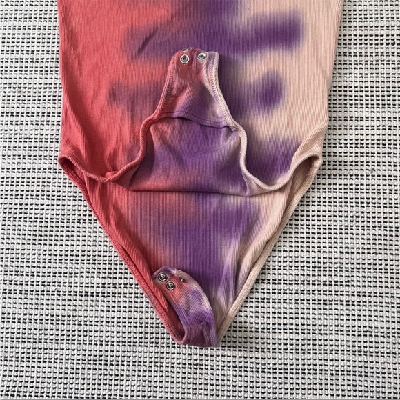 AGOLDE Rib Tank Bodysuit in Trip Tie Dye Size  XS - Picture 8 of 13